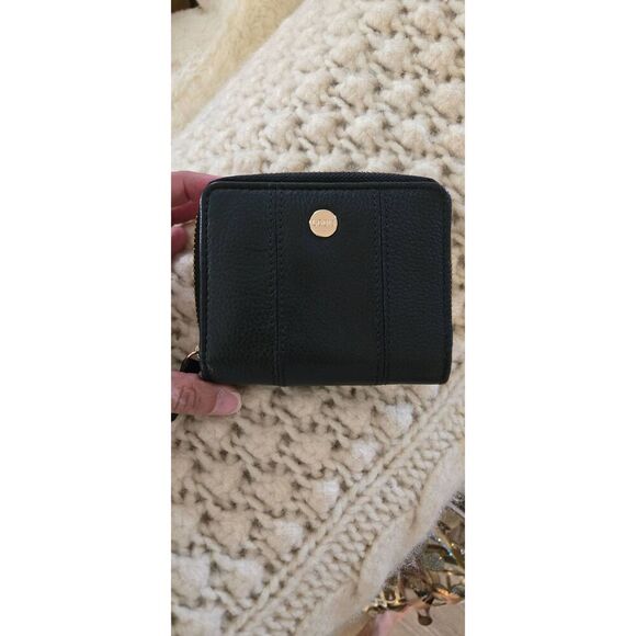 Draft Listing - Picture 1 of 4